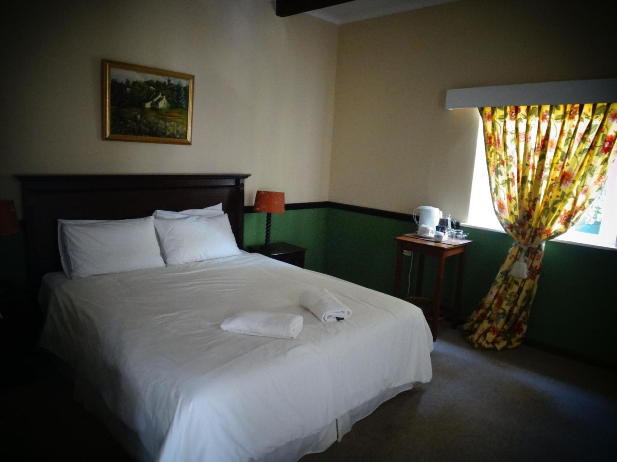 The Historic Pig And Whistle Inn Bathurst Room photo